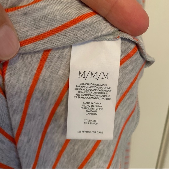 EUC CAbi Ruffle Tank - SZ M - Picture 8 of 8